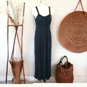 Black sleeveless knit boho maxi dress size s